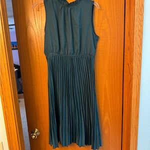 Blue green Sleeveless high neck Pleated Dress